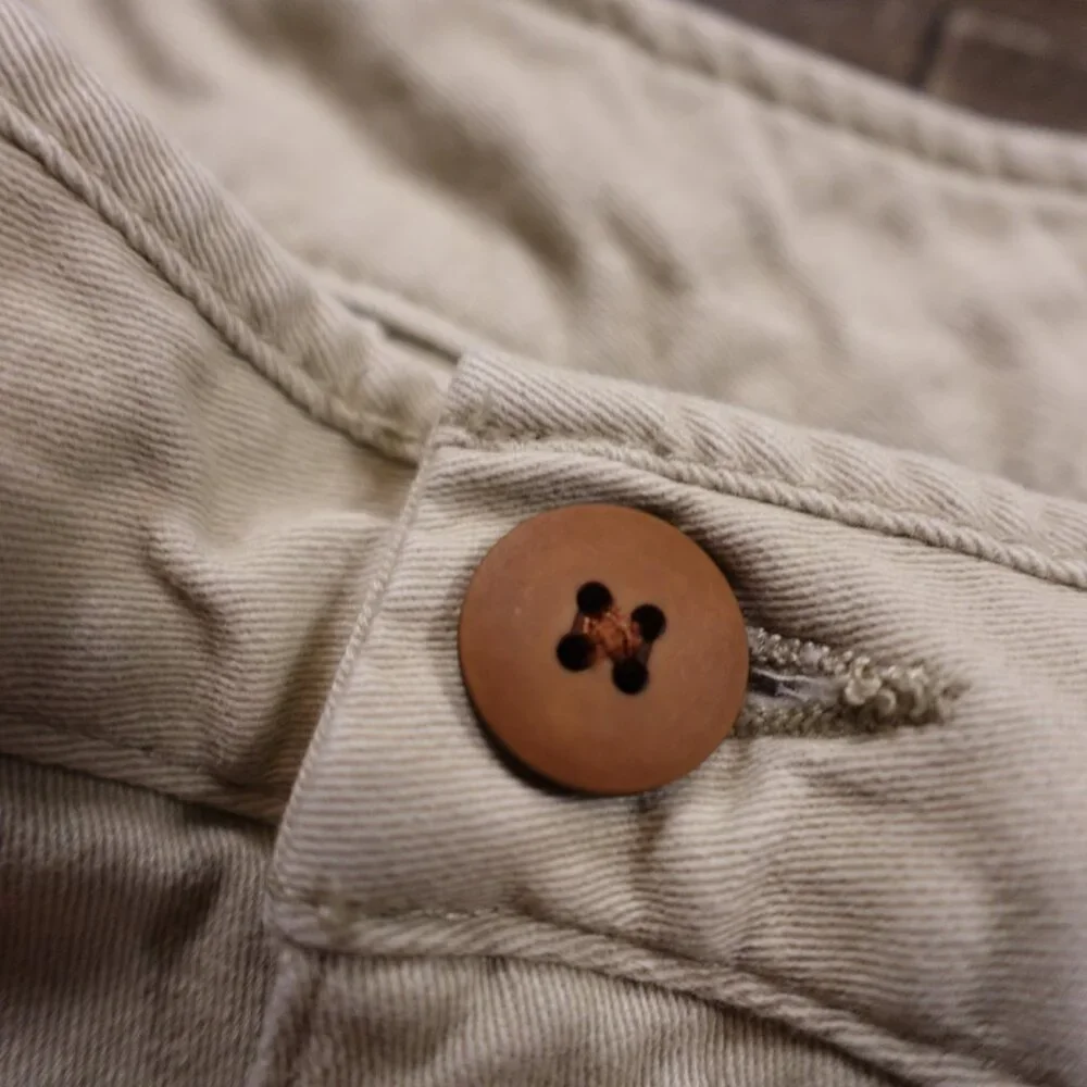 Tommy Bahama Chino Shorts Men’s‎ 34 Khaki Stretch 10” Inseam Casual Beachwear